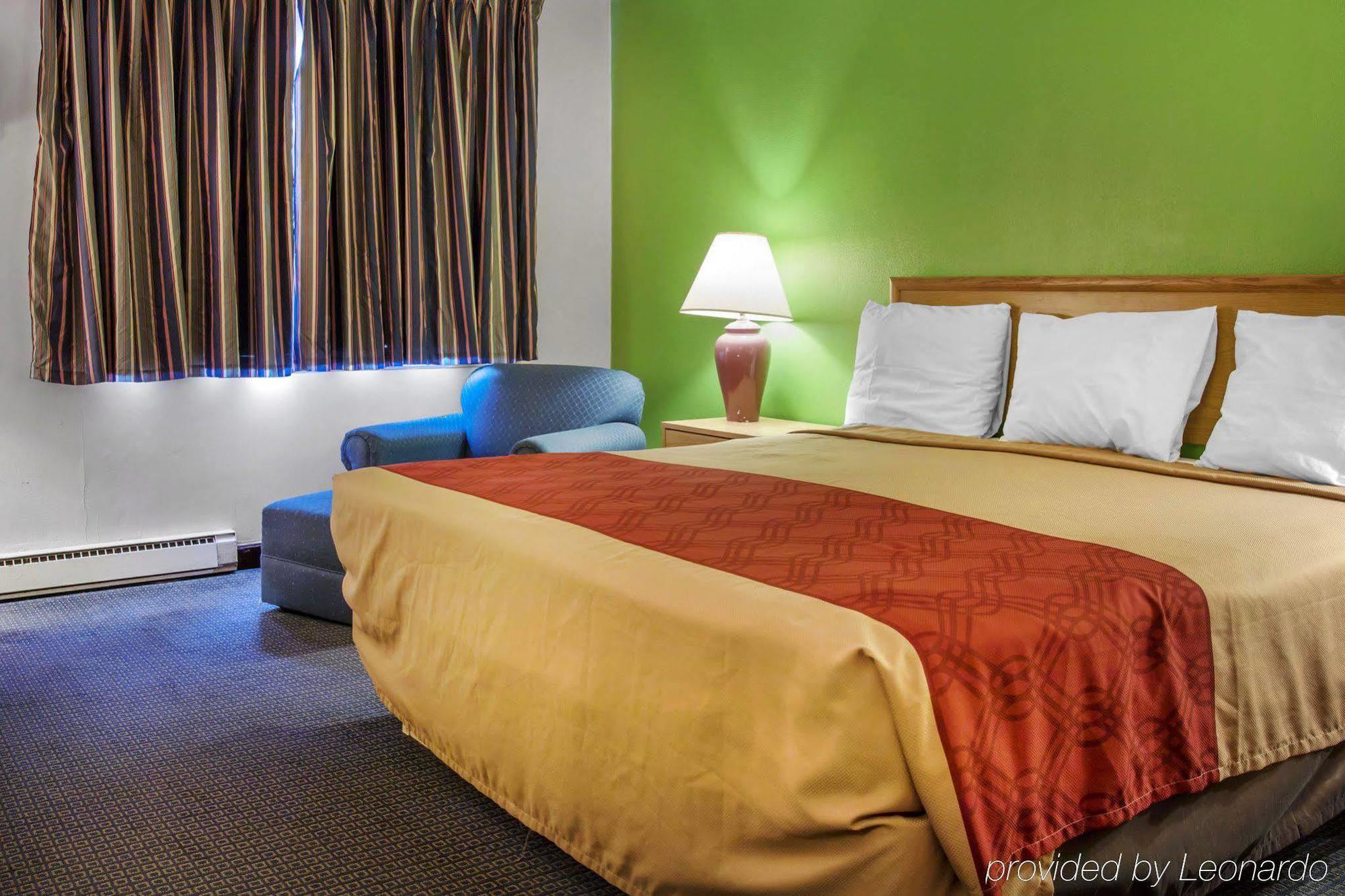 Econo Lodge Battle Creek Exteriör bild