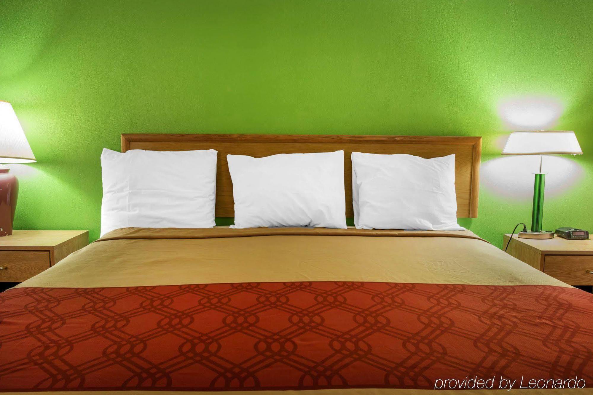 Econo Lodge Battle Creek Exteriör bild