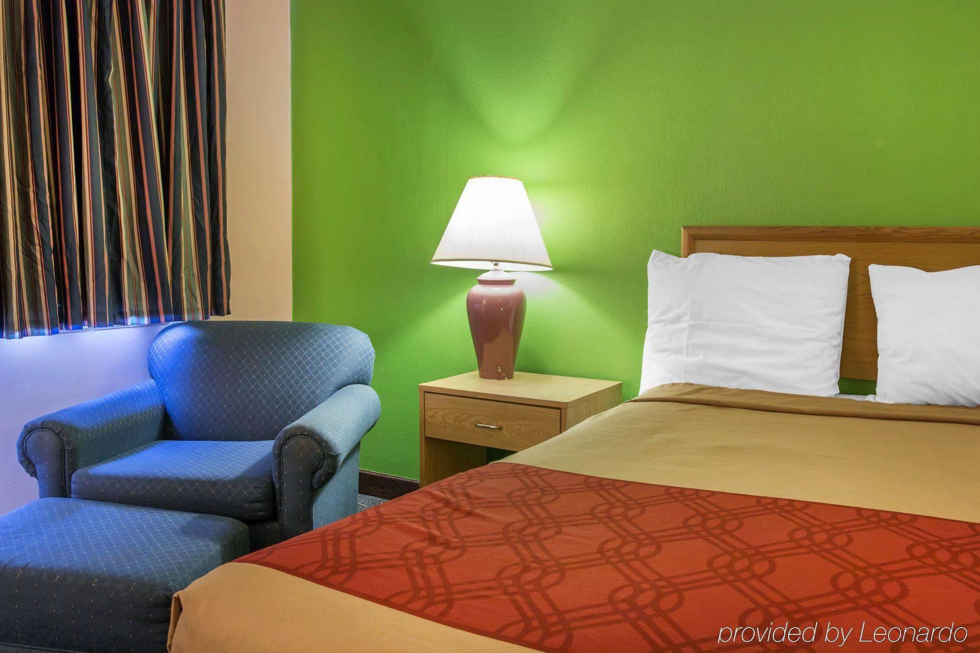 Econo Lodge Battle Creek Exteriör bild